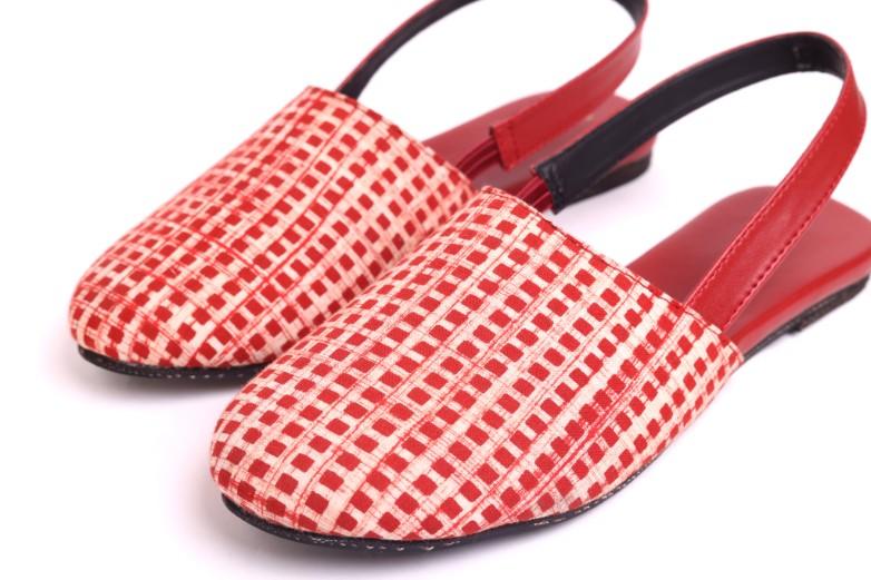 Kaito Red Strip Printed Comfortable Sandals for Women - Paaduks