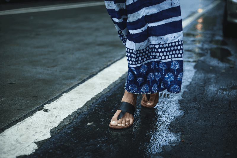 Flip Flops – The Essential Footwear for Any Wardrobe - Paaduks